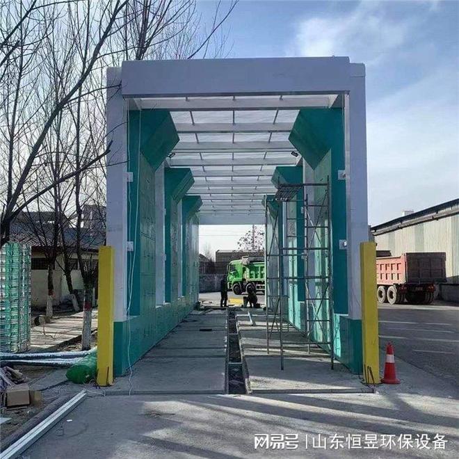 龙门洗车机：商用车清洁的 “高效帮手”