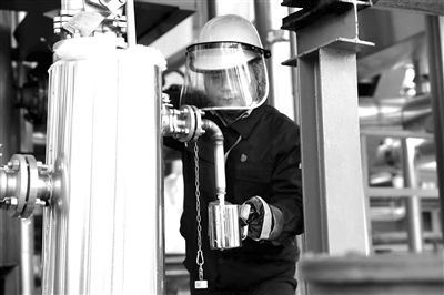 平煤神马尼龙66盐装置投产