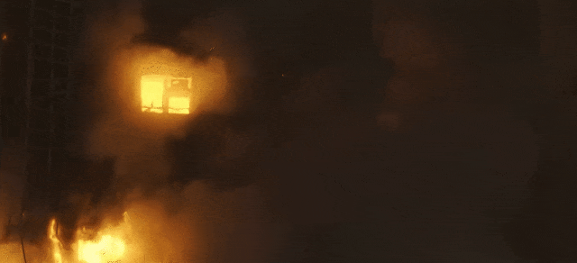 最初发现只有一点结果连烧八大楼!目击者: 一栋栋烧 烧到爆炸