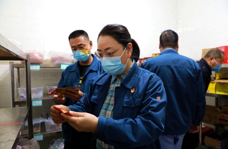 尼龙科技开展“舌尖上的安全”专项检查行动