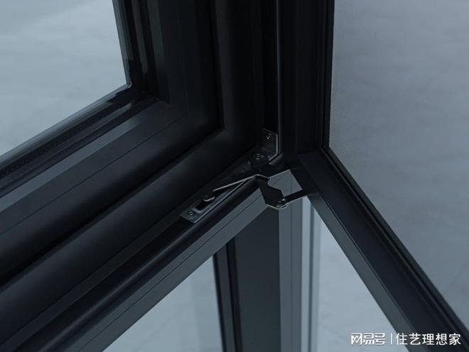 斯特睿门窗如何用科技守护家的宁静与安全